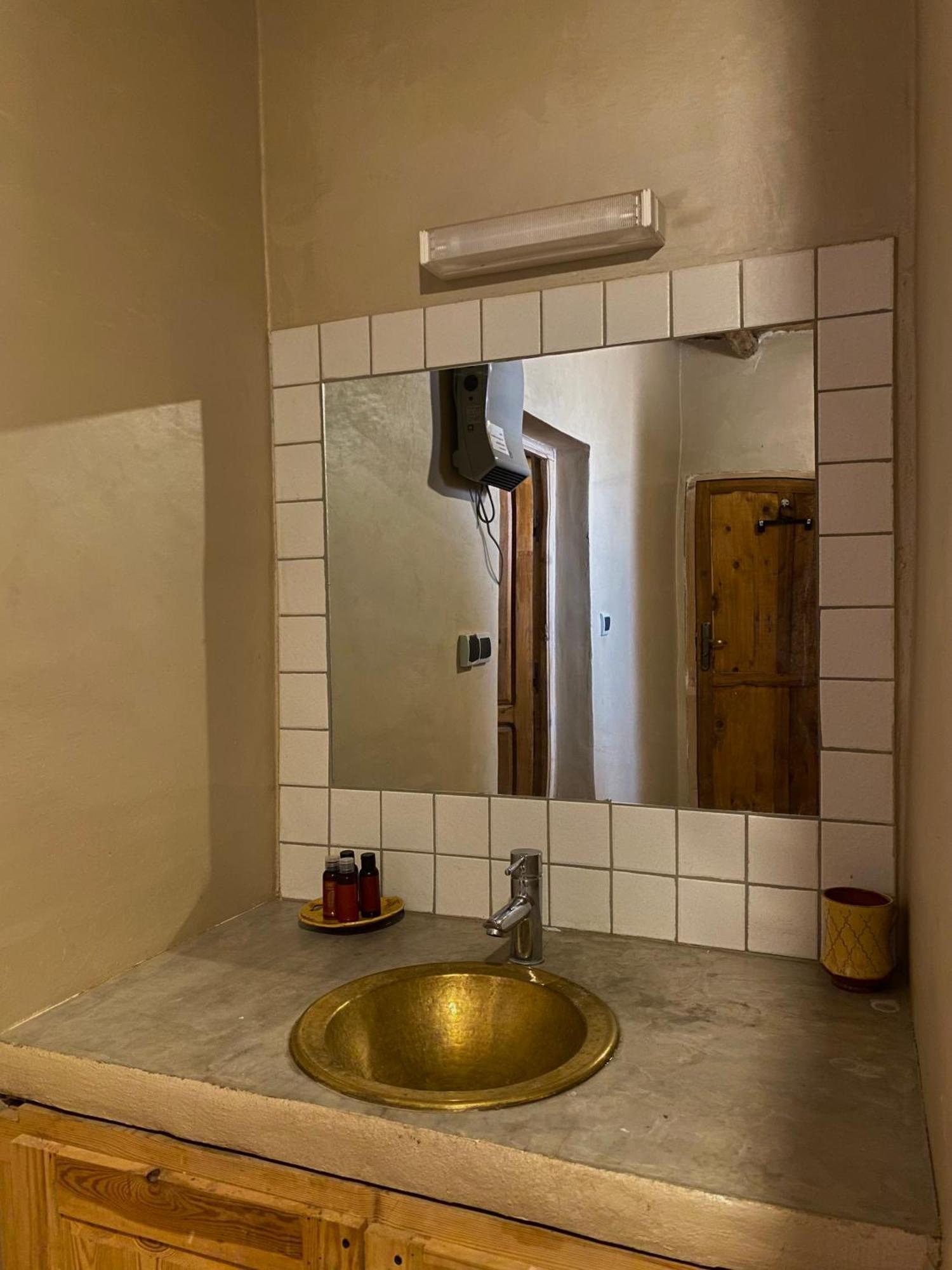 Ksar Montana Hotel, Chambres Piscine Taforhalt Bagian luar foto