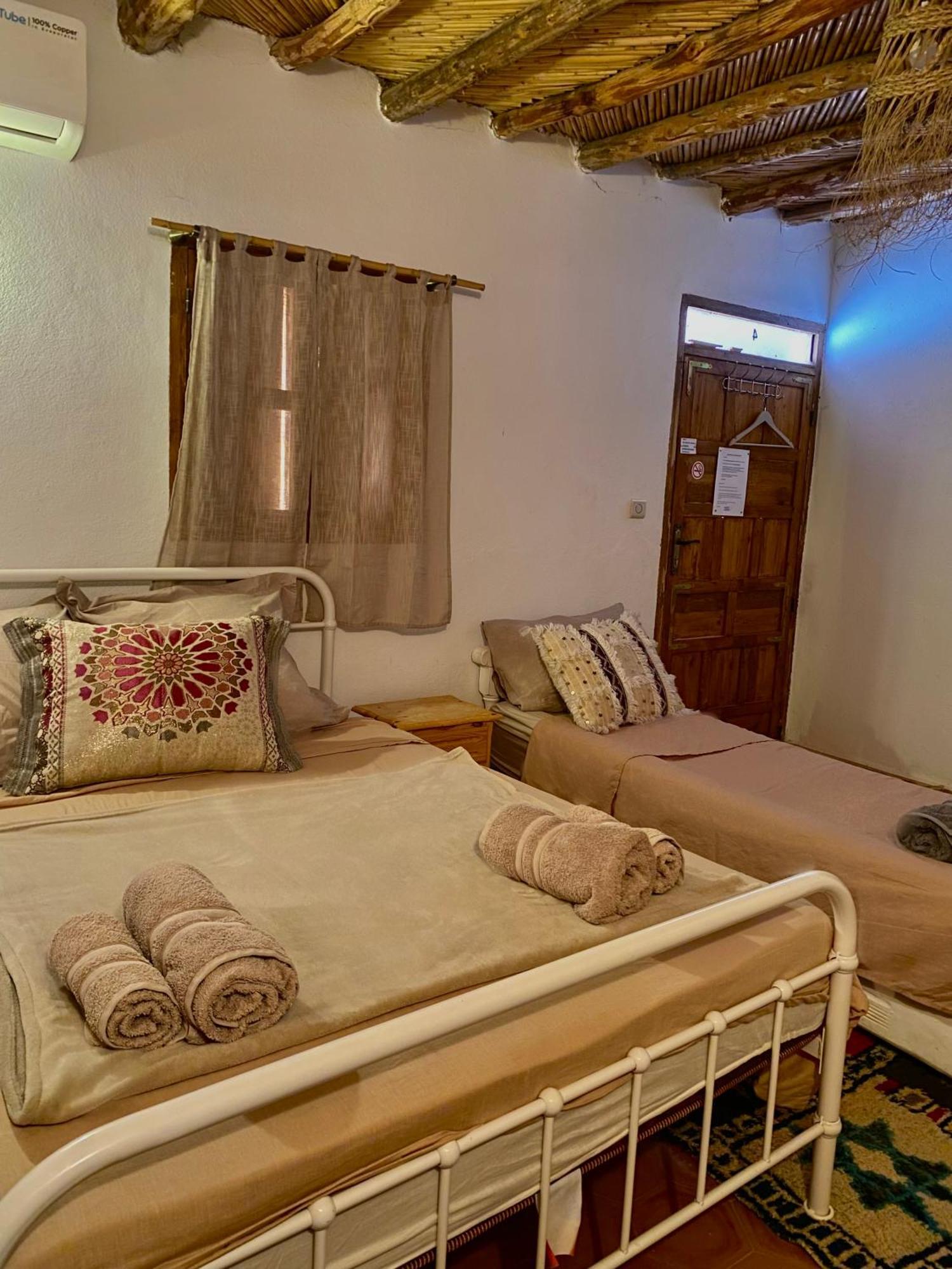 Ksar Montana Hotel, Chambres Piscine Taforhalt Bagian luar foto